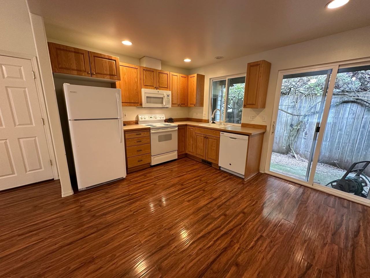 1568 Otter Ct Sw - Photo 3 of 10