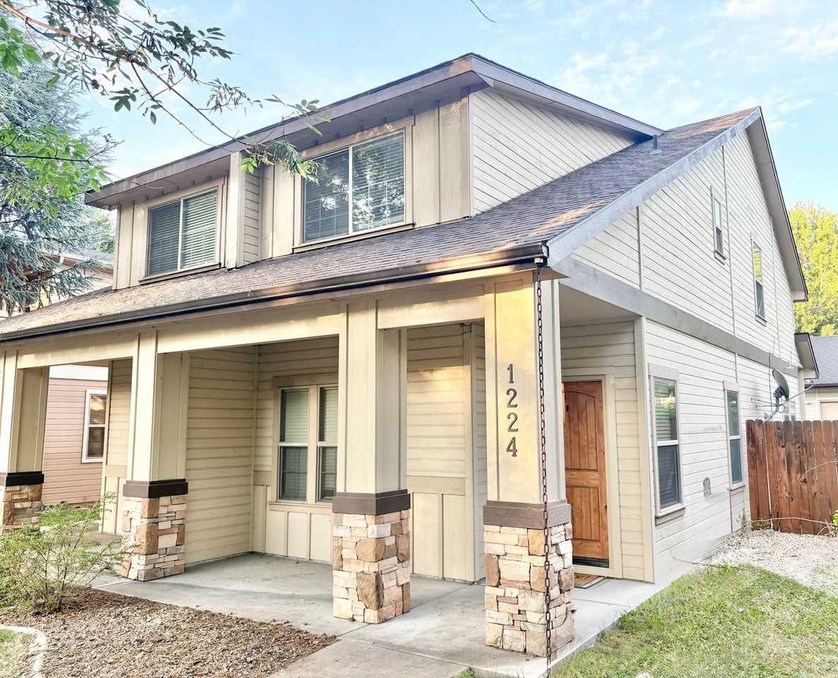 1224 S Leadville Ave
