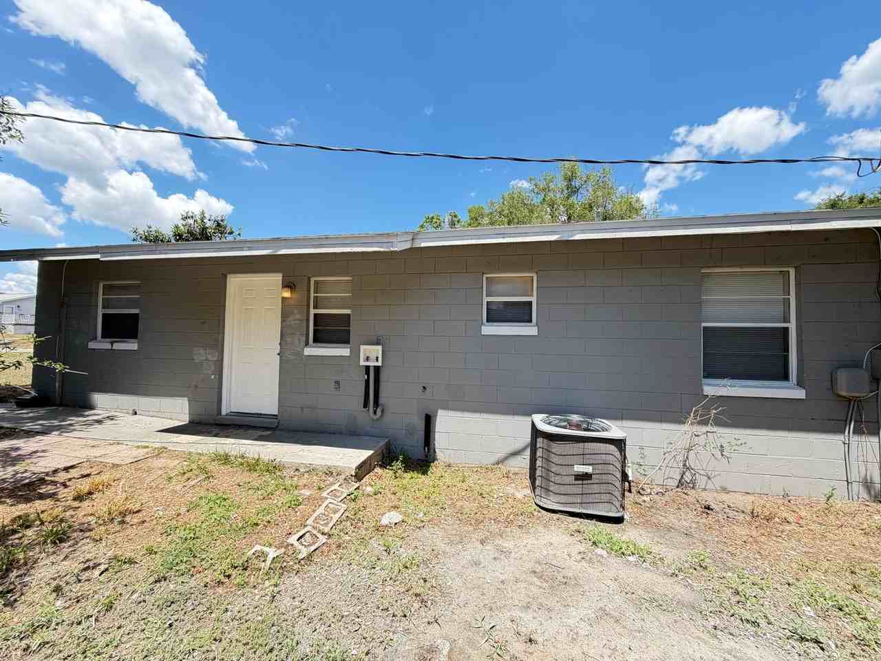 1118 Tuskegee St #1 - Photo 4 of 18