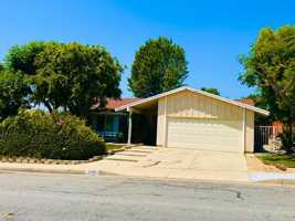 featured image of 4395 Avenida De Las Flores