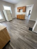 featured image of 934 W 5th St
