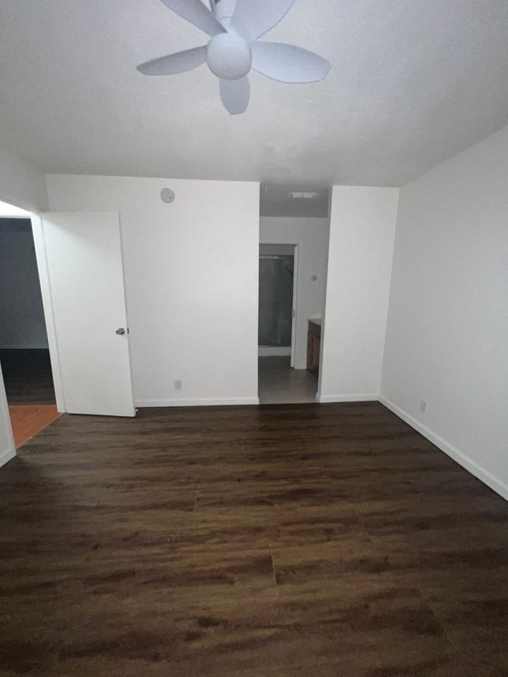 7223 Winterwillow Ct - Photo 5 of 9