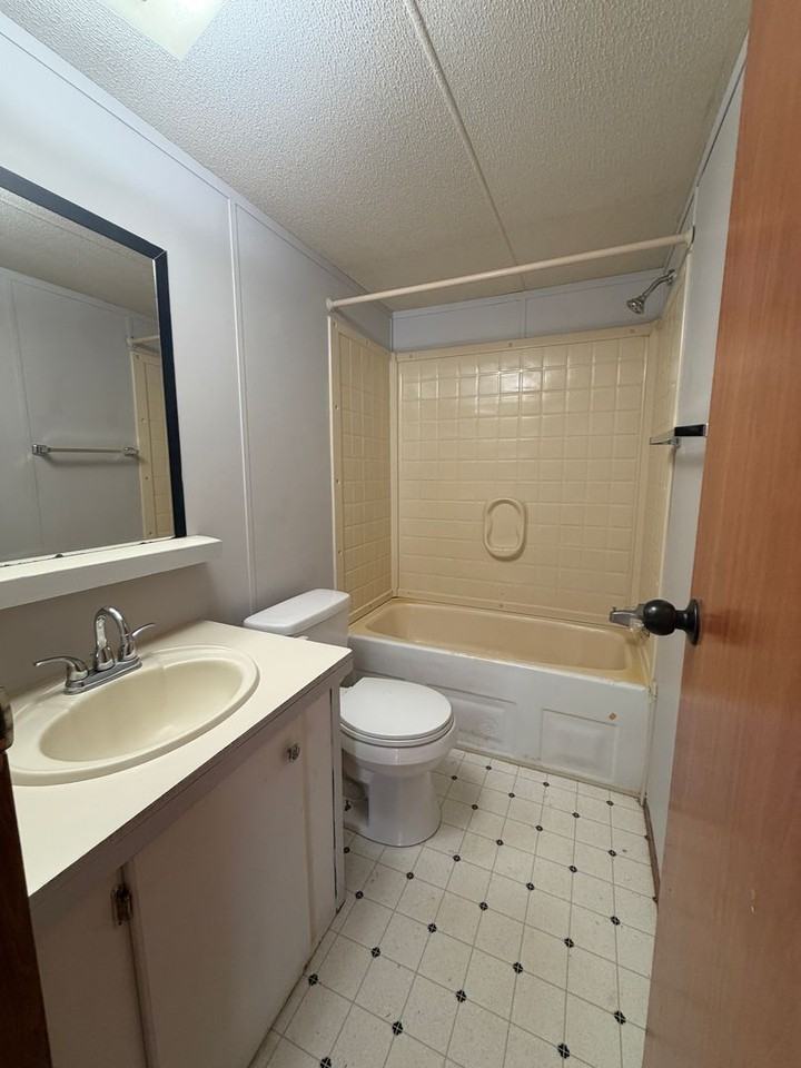 6439 Spring Place Rd Se - Photo 5 of 10