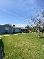featured image of 739 W Granada Ct