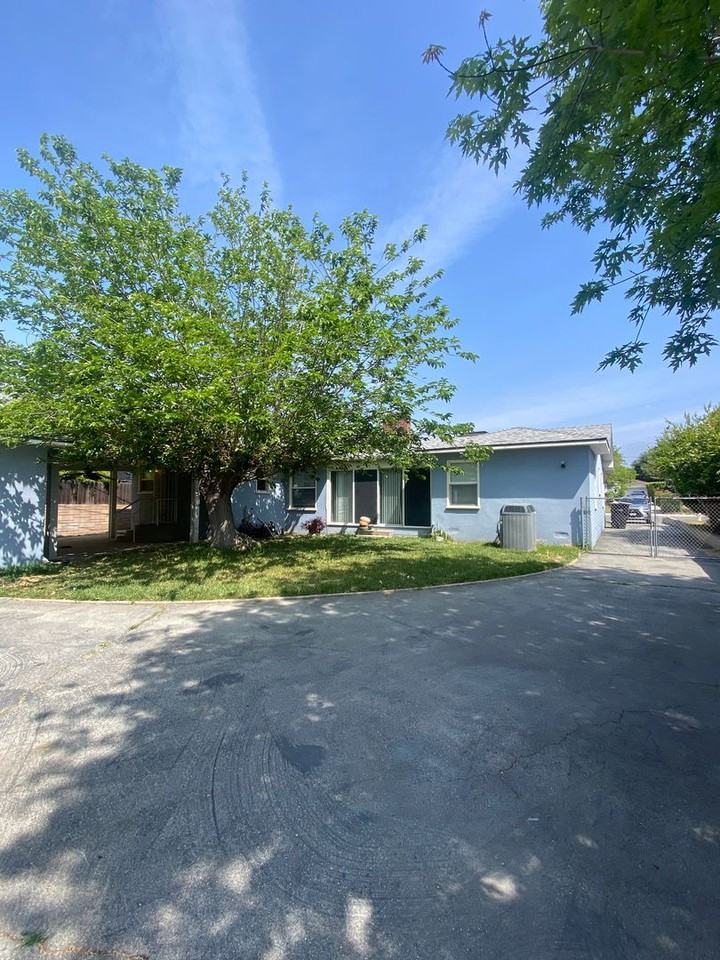 739 W Granada Ct - Photo 3 of 15