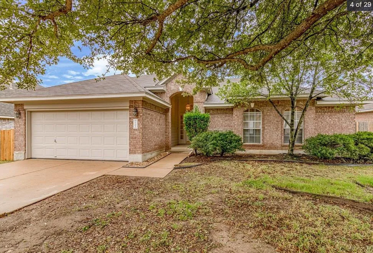702 Thrush Dr - Photo 2 of 24