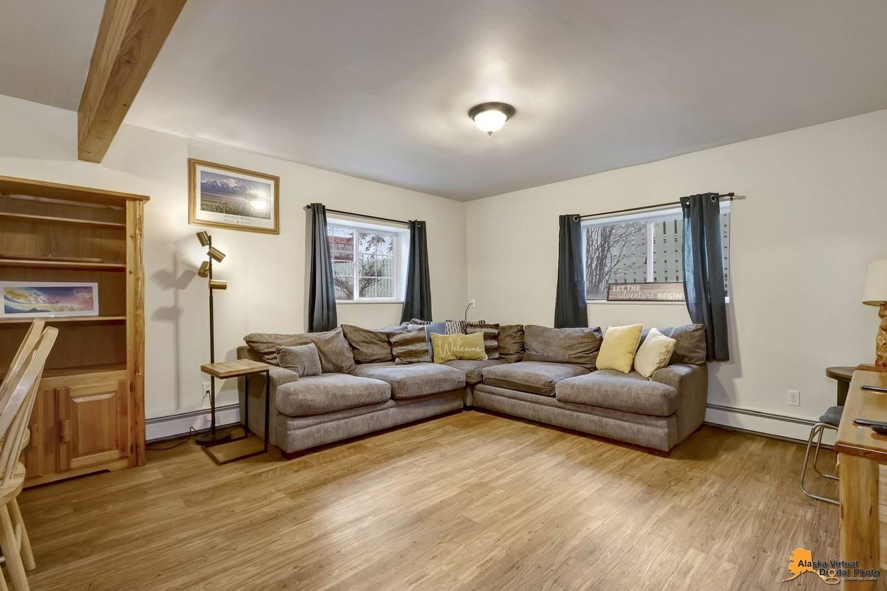 1100 E 10th Ave #2 - Photo 4 of 18
