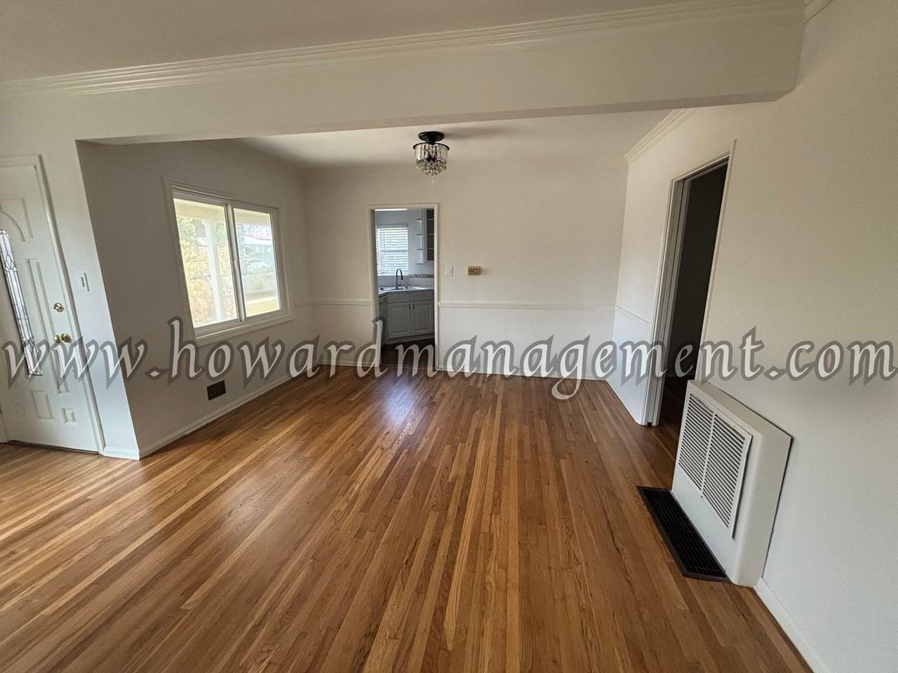 1658 S Centinela Ave - Photo 4 of 13