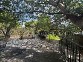 01658CE - Photo 1 of 1