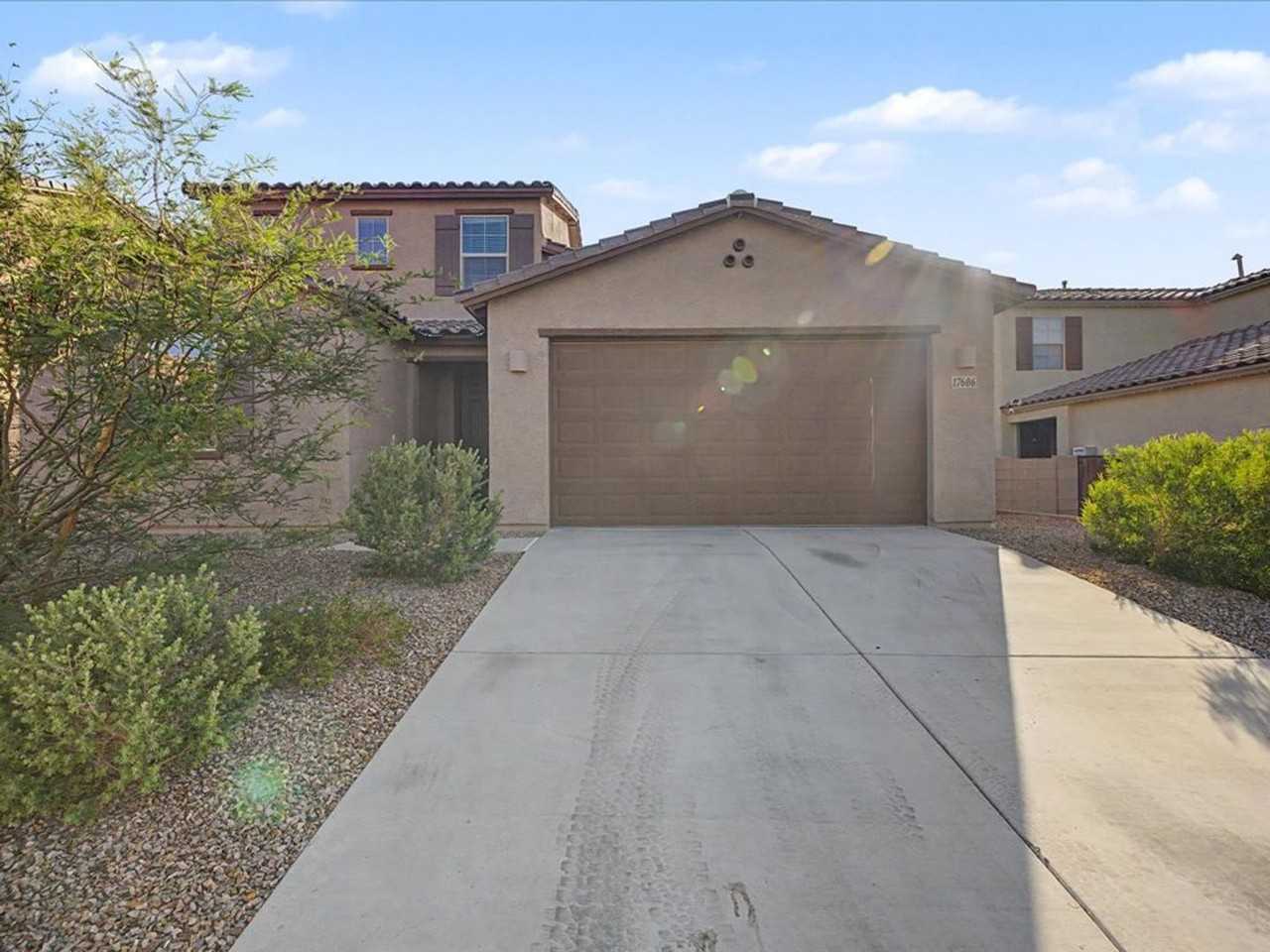 17606 S Ridgerunner Dr - Photo 2 of 26