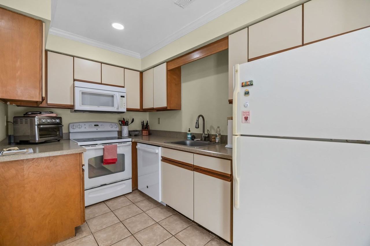 1671 Ocean Bay Dr - Photo 2 of 23
