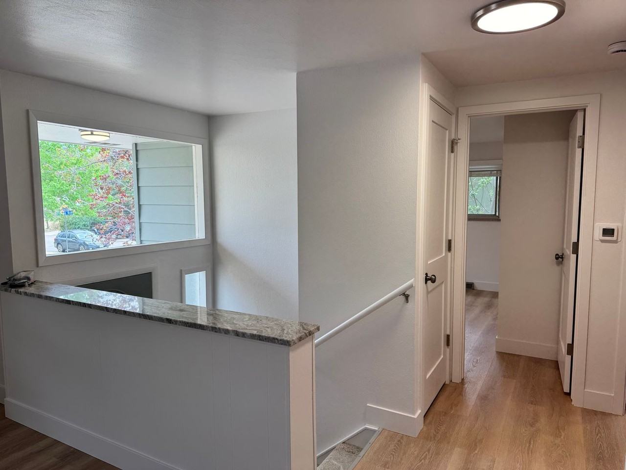1505 Linden Ave - Photo 4 of 33