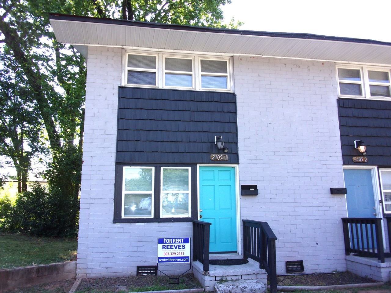 2405 Julia Ave - Photo 2 of 14