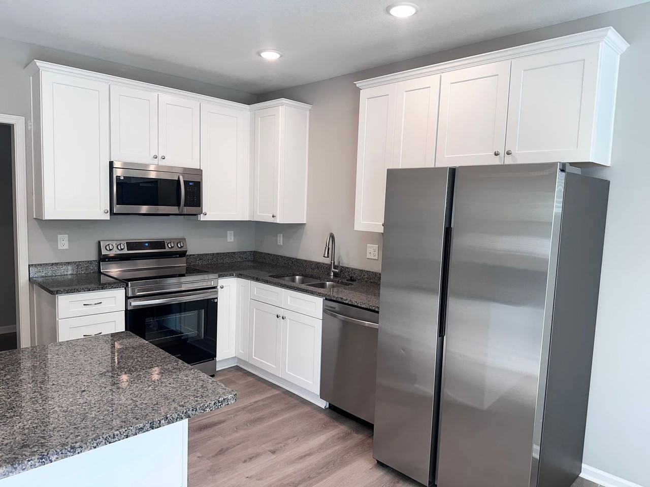 603 Pampas St - Photo 6 of 14