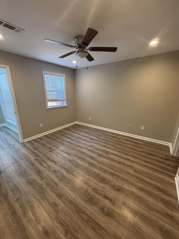 817 Morning Sun Dr - Photo 4 of 20