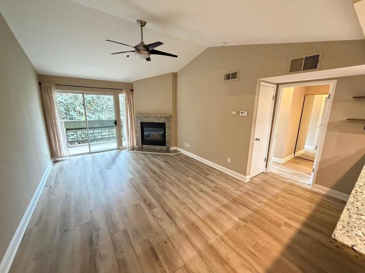 2560 Oak Rd #321 - Photo 2 of 18