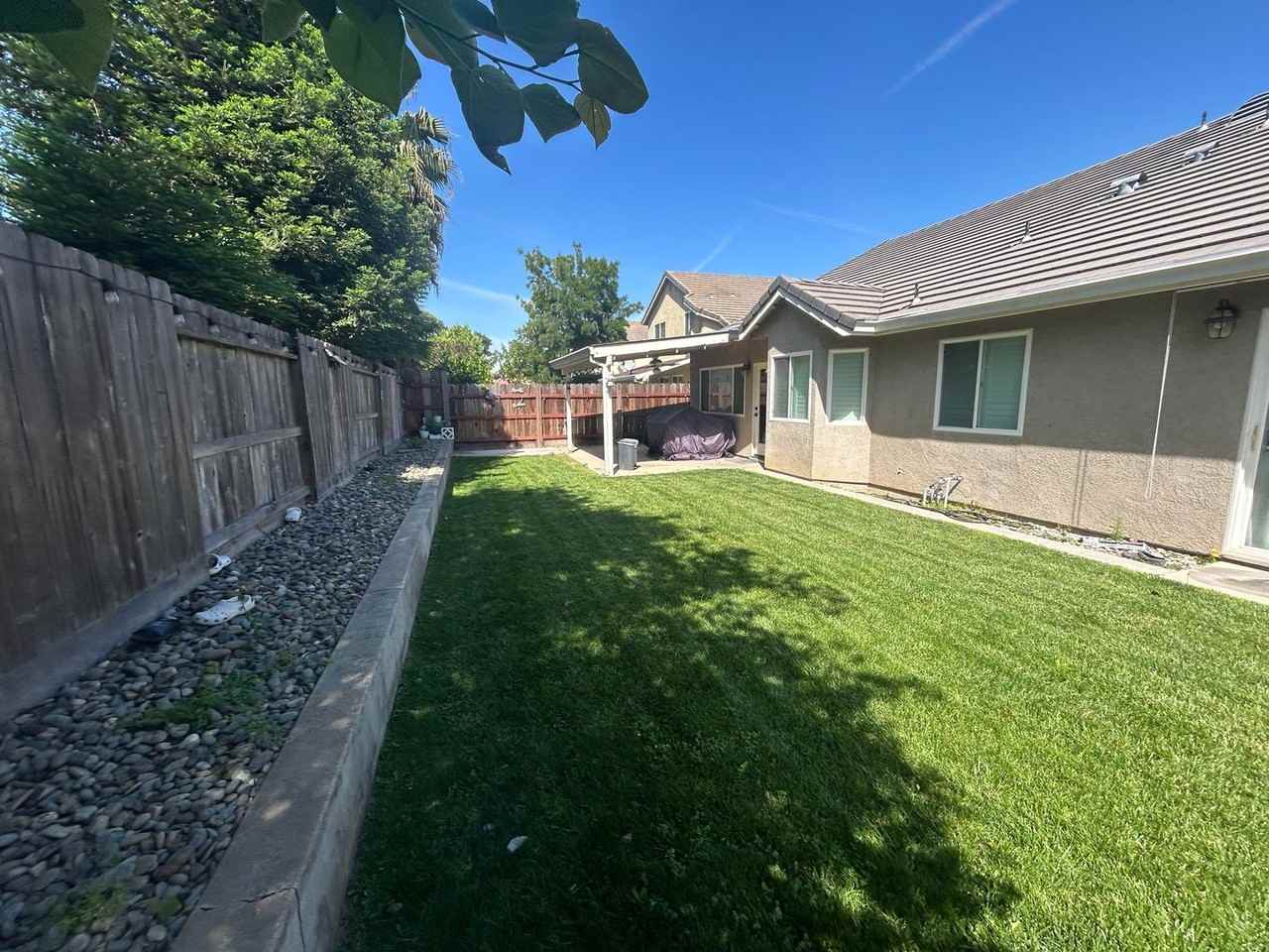 2464 Oak Crest Dr - Photo 5 of 7