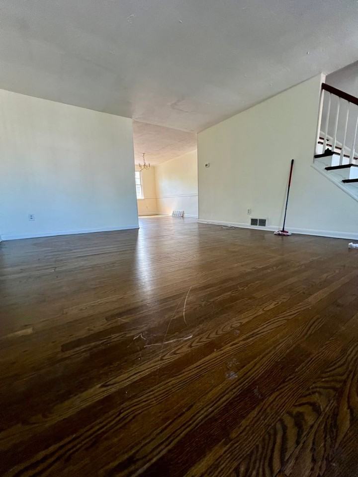 1348 Elson Rd - Photo 5 of 26