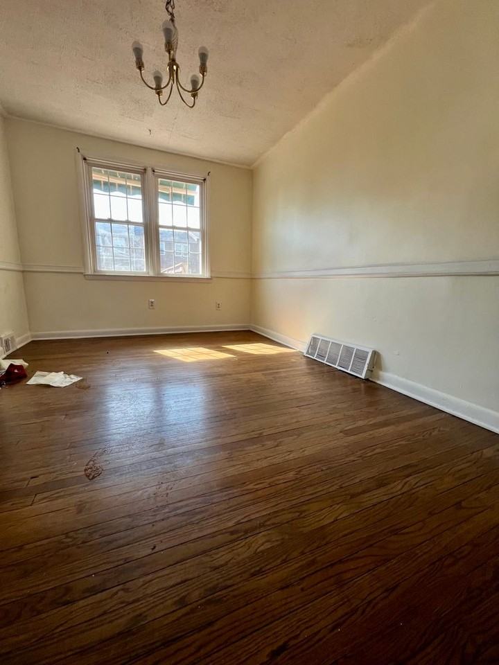 1348 Elson Rd - Photo 7 of 26