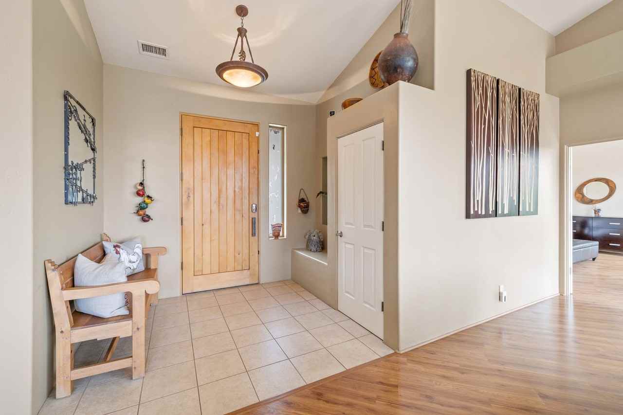 190 Rolling Hills Rd - Photo 6 of 38