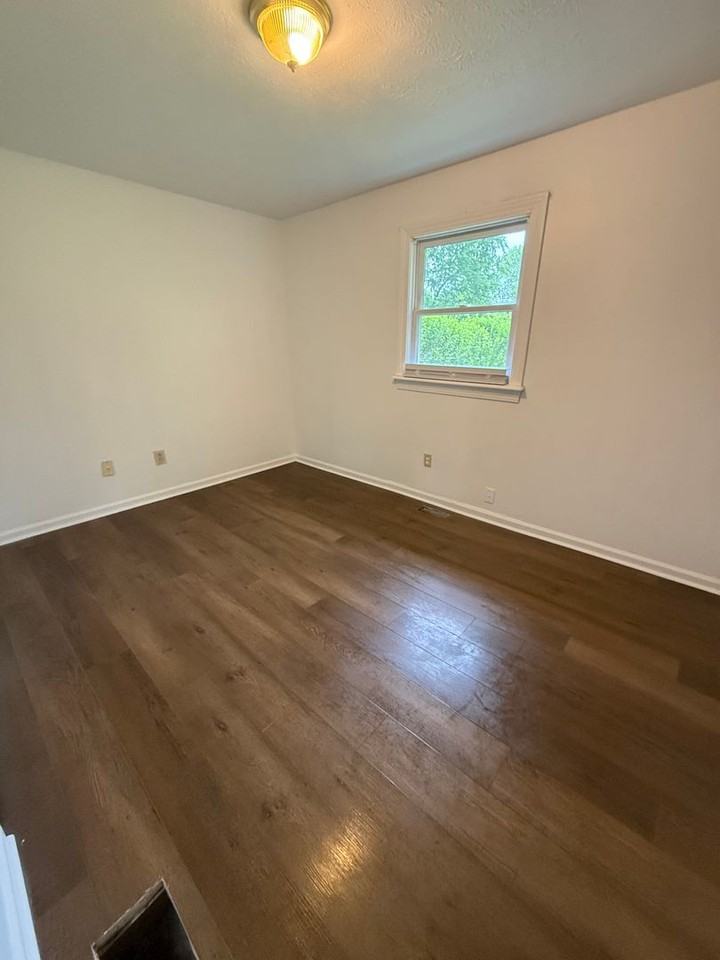 216 Shreveport Dr - Photo 2 of 8