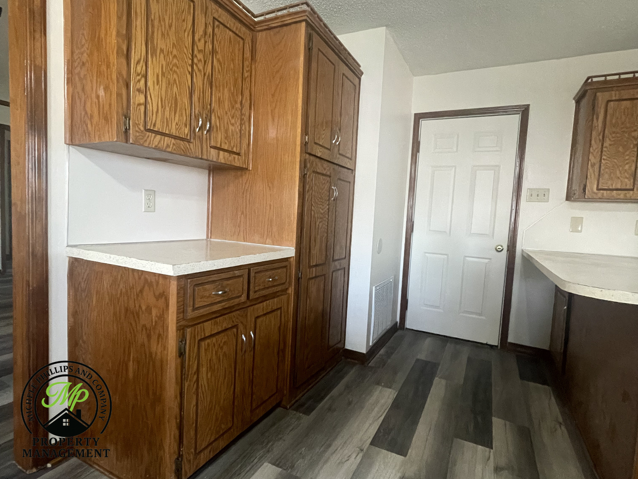 32 Park Cir - Photo 7 of 28