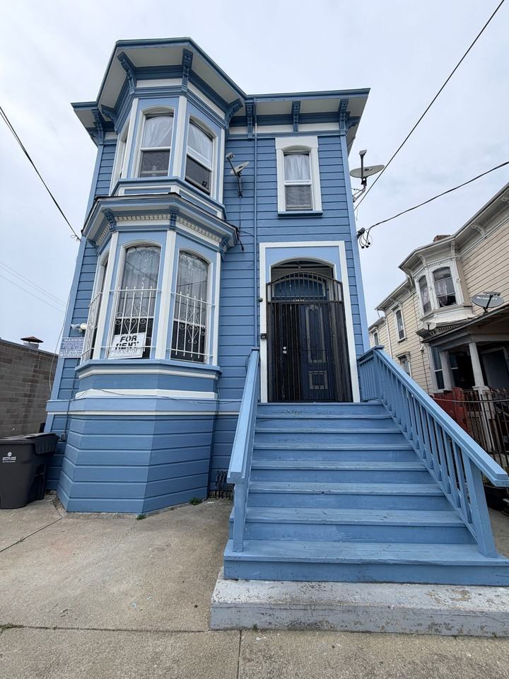 1115 7th Ave #4