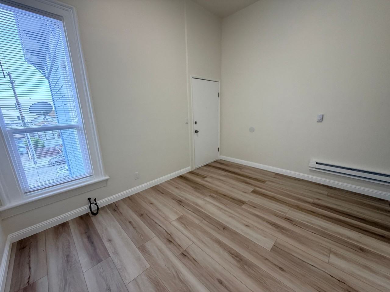 1115 7th Ave #4 - Photo 3 of 40