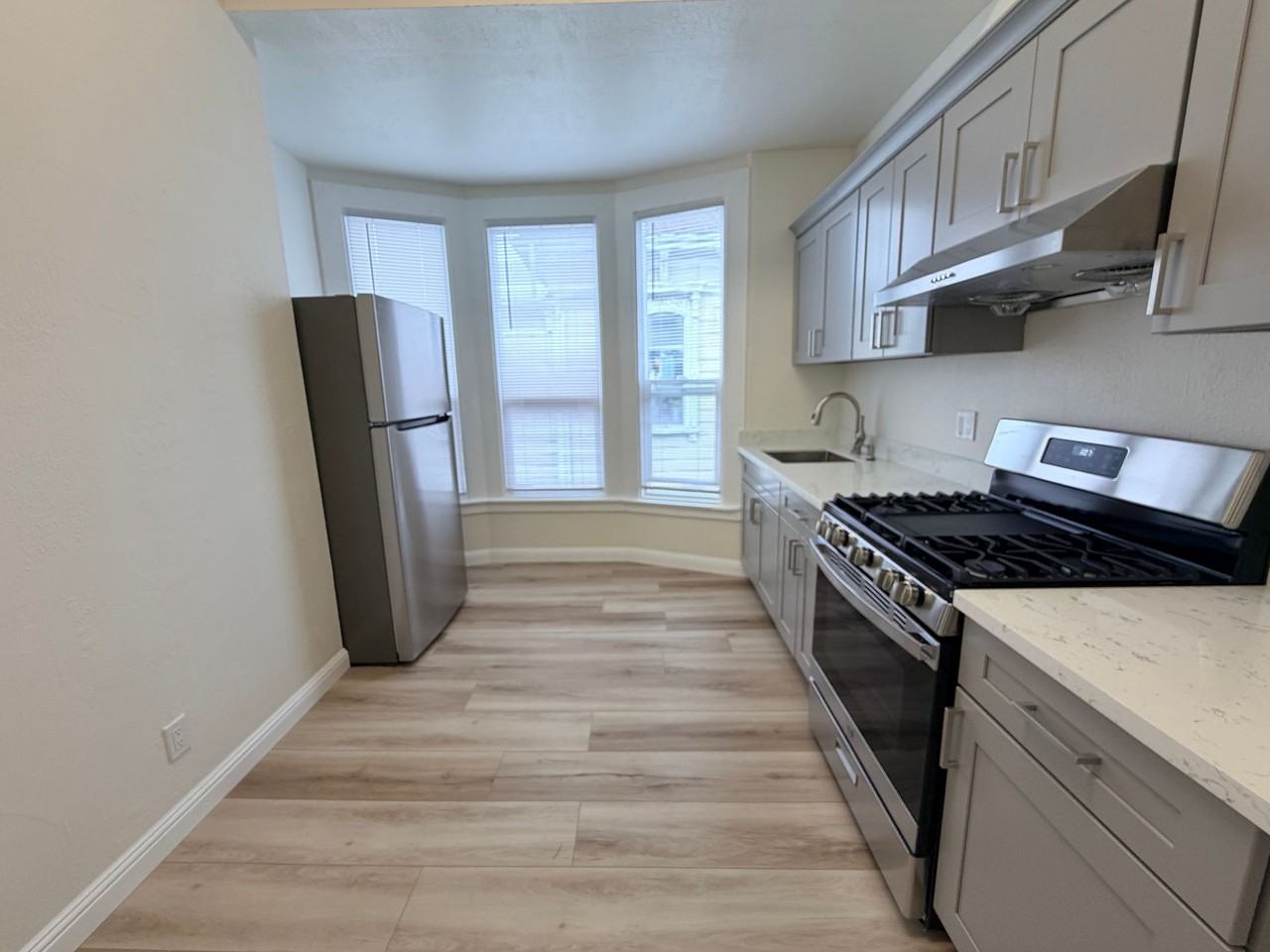 1115 7th Ave #4 - Photo 6 of 40
