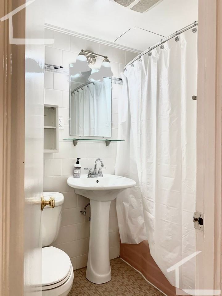 168 Winthrop St - Photo 4 of 7