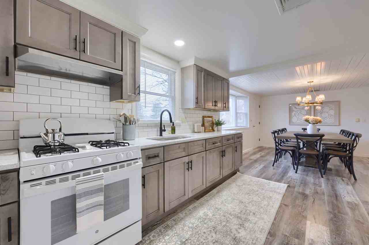 413 Buck Rd - Photo 3 of 19