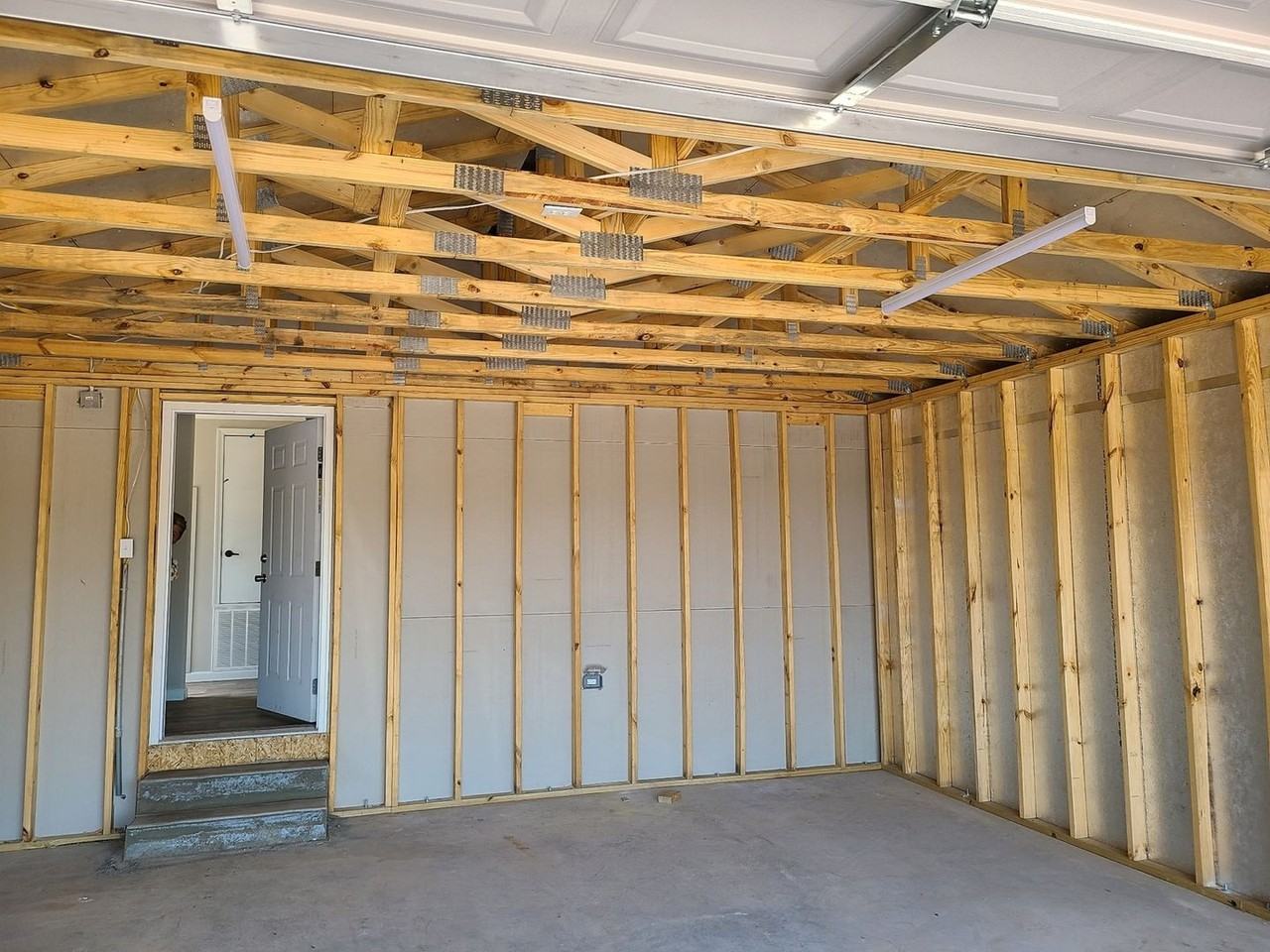 117 Cordell Oaks Blvd - Photo 3 of 14