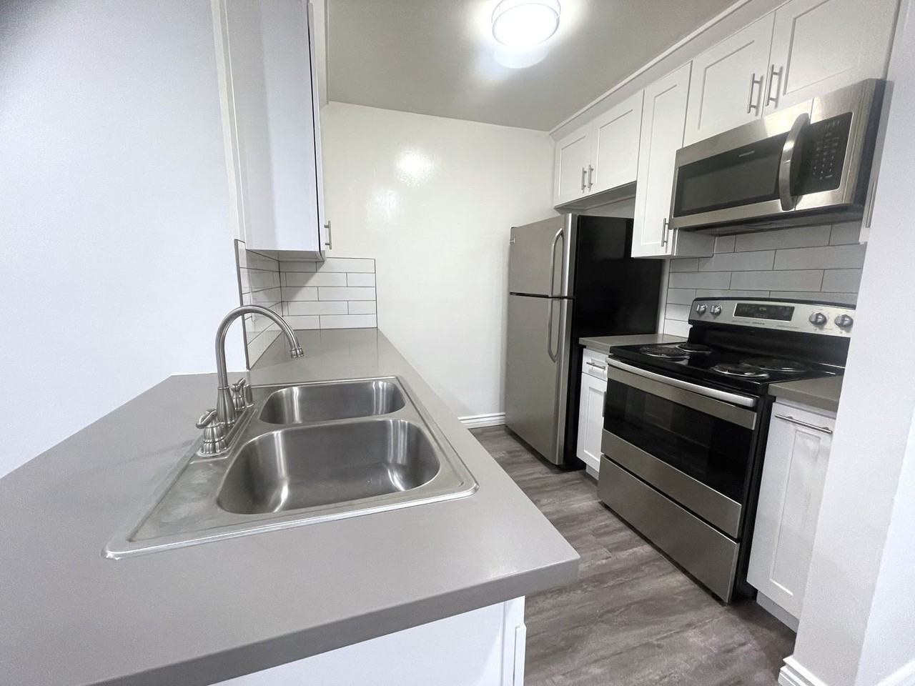 10908 Rose - Photo 2 of 25
