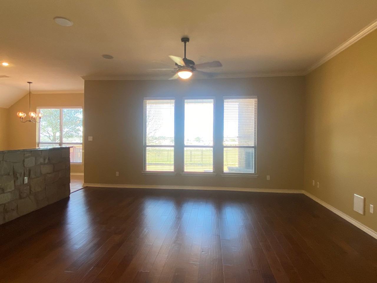 716 Copper Ridge Loop - Photo 2 of 33