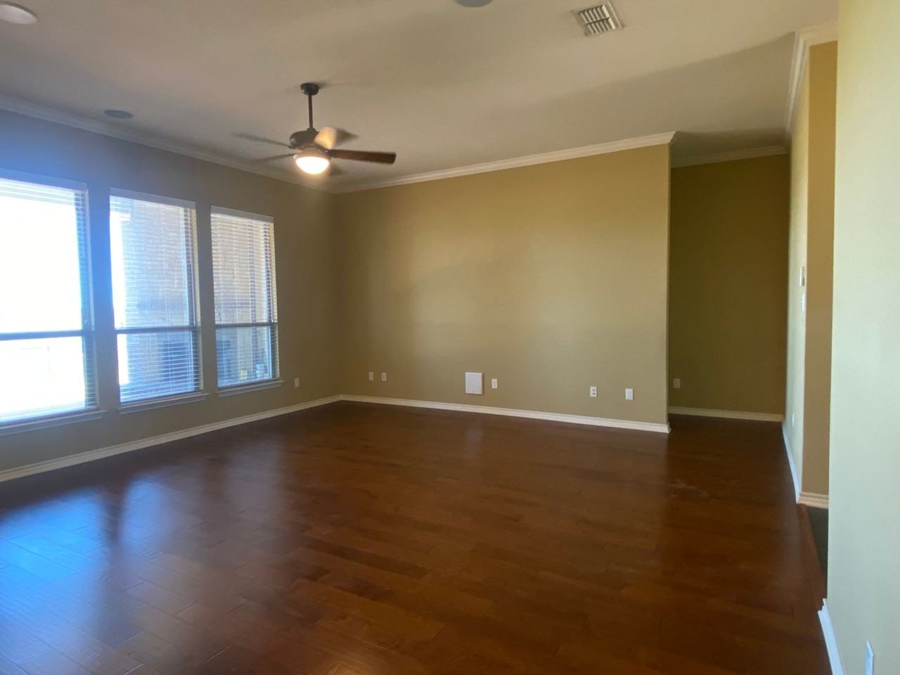 716 Copper Ridge Loop - Photo 3 of 33