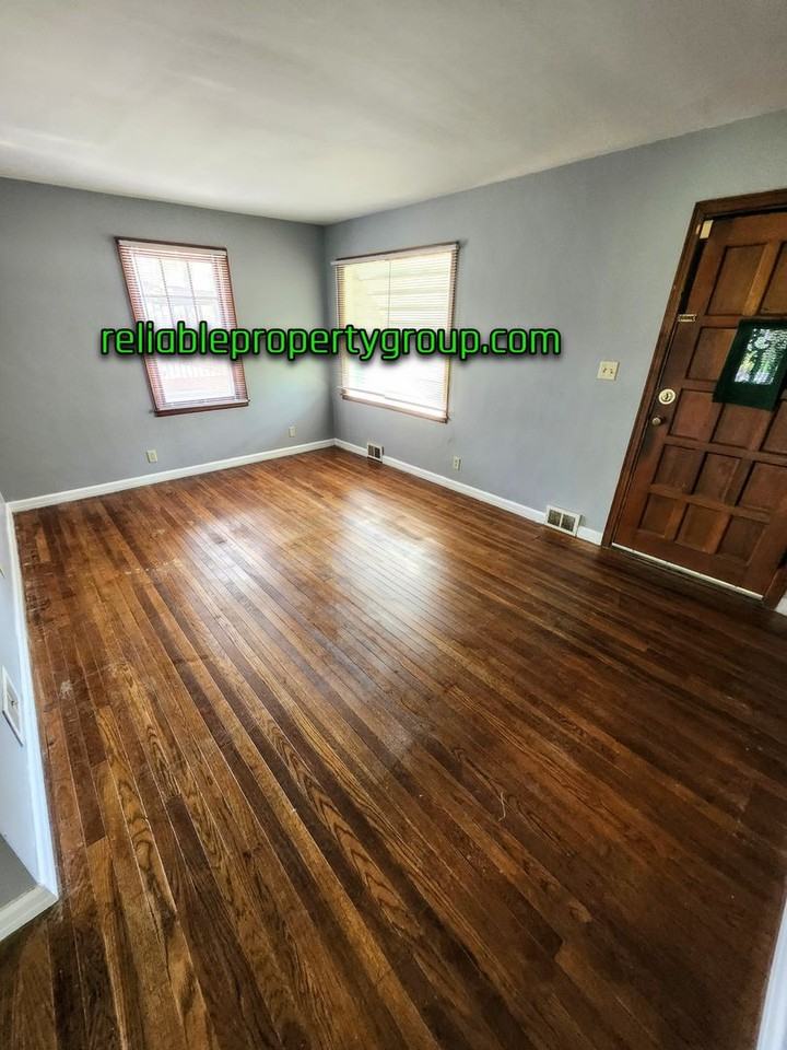 5619 Plaza Dr - Photo 5 of 15
