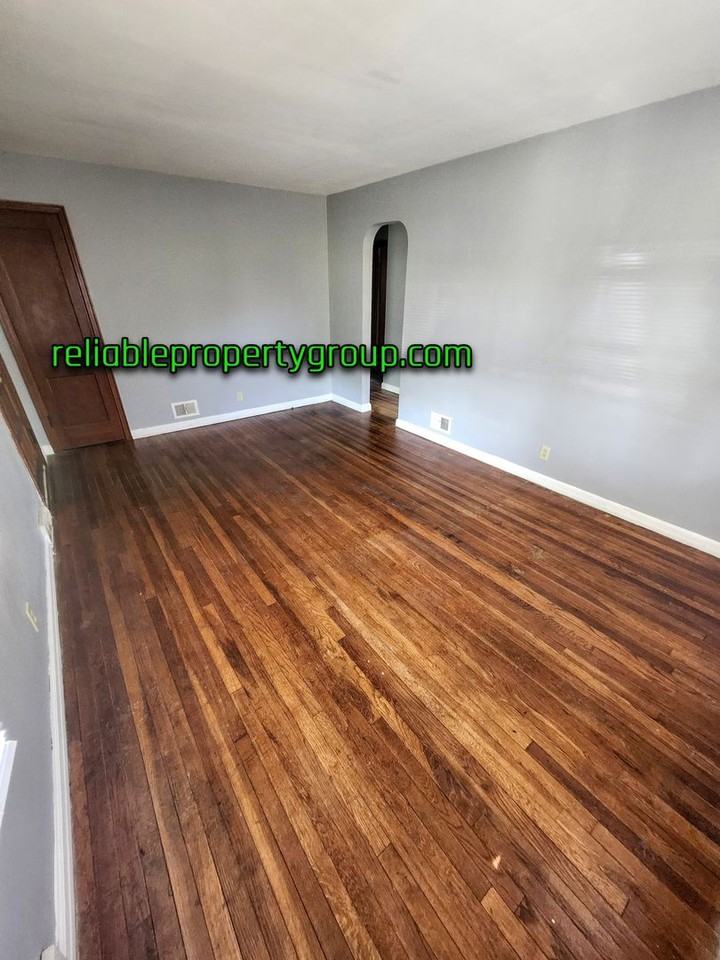 5619 Plaza Dr - Photo 6 of 15