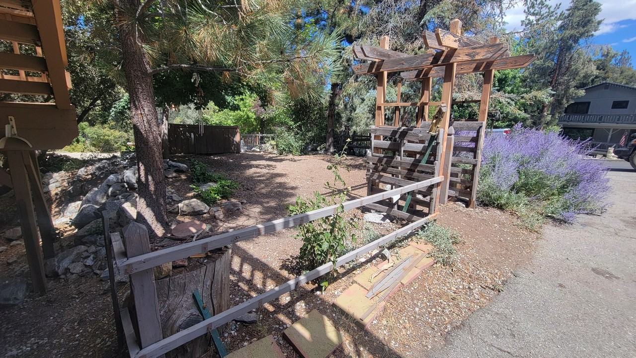 1617 Zion Way - Photo 2 of 21