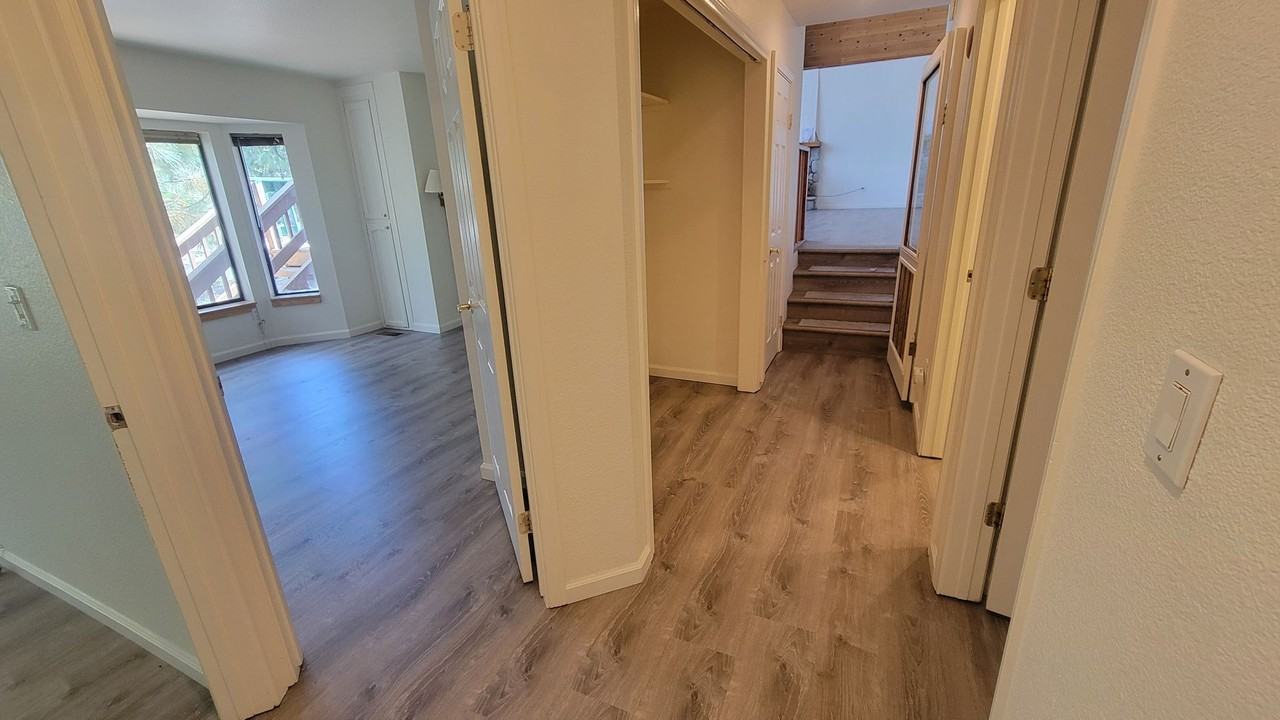 1617 Zion Way - Photo 6 of 19