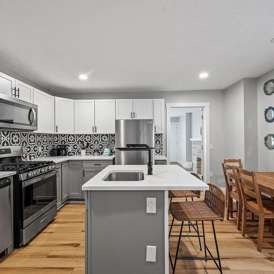 1117 Spring Garden Ave - Photo 3 of 13