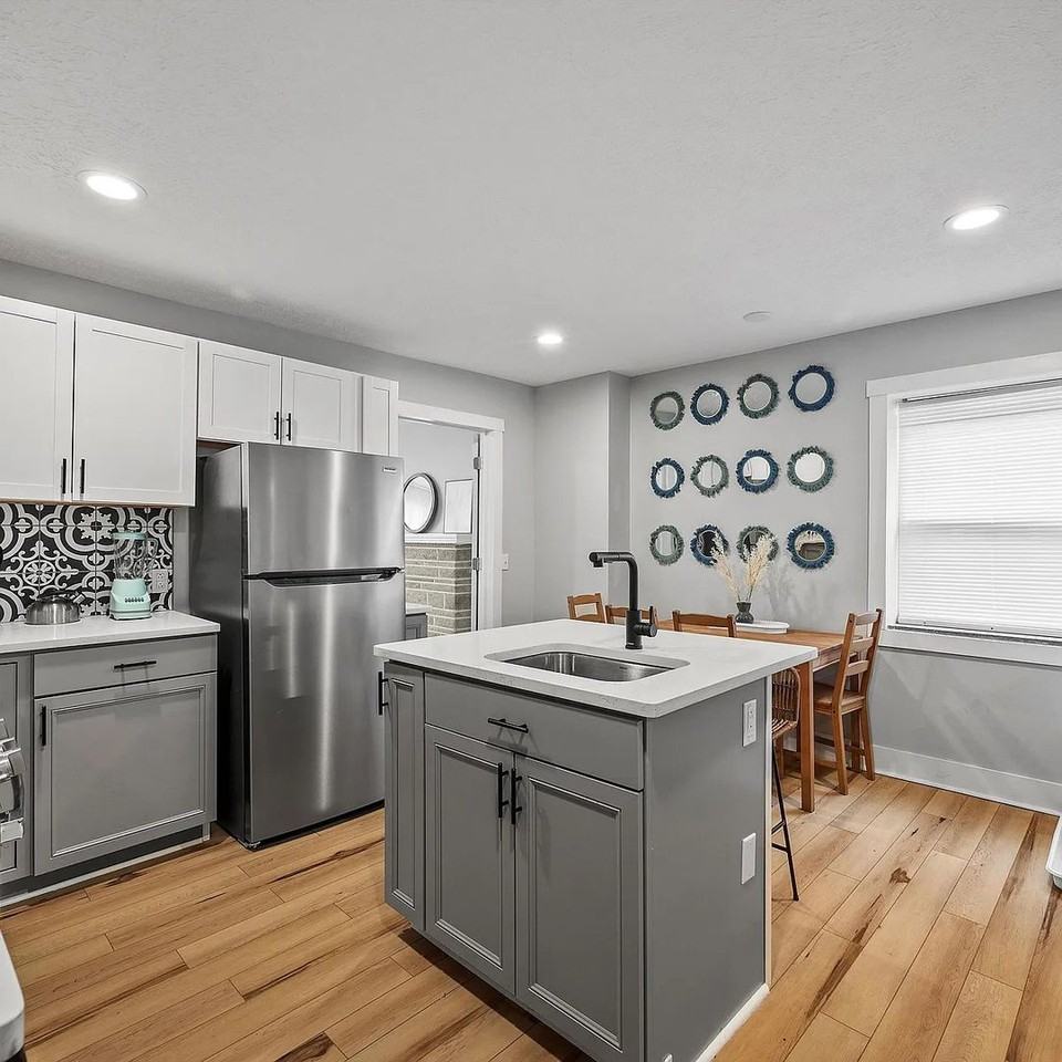 1117 Spring Garden Ave - Photo 5 of 13