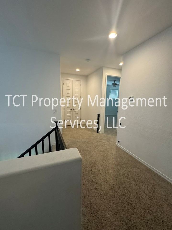 22742 E Domingo Rd - Photo 7 of 23