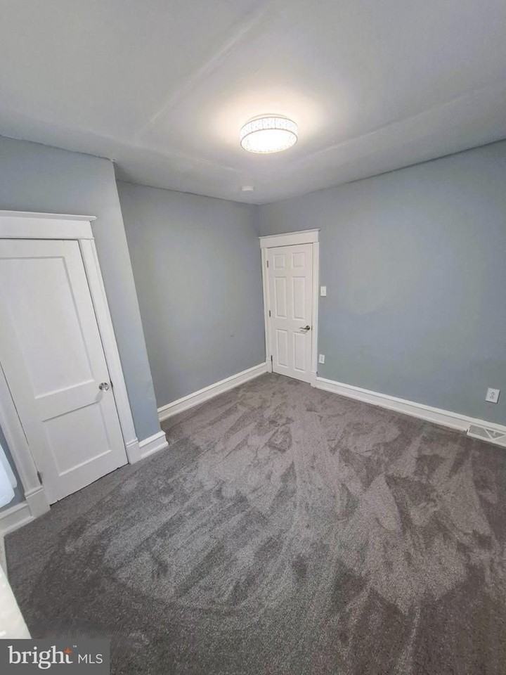 4814 Knox St - Photo 4 of 27
