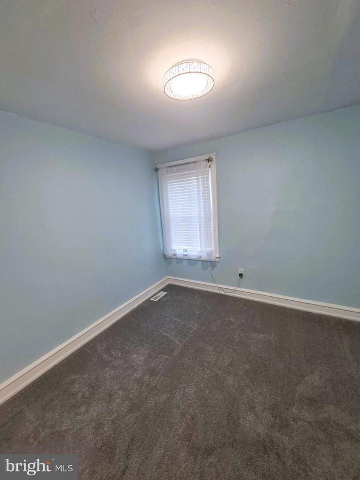 4814 Knox St - Photo 6 of 27