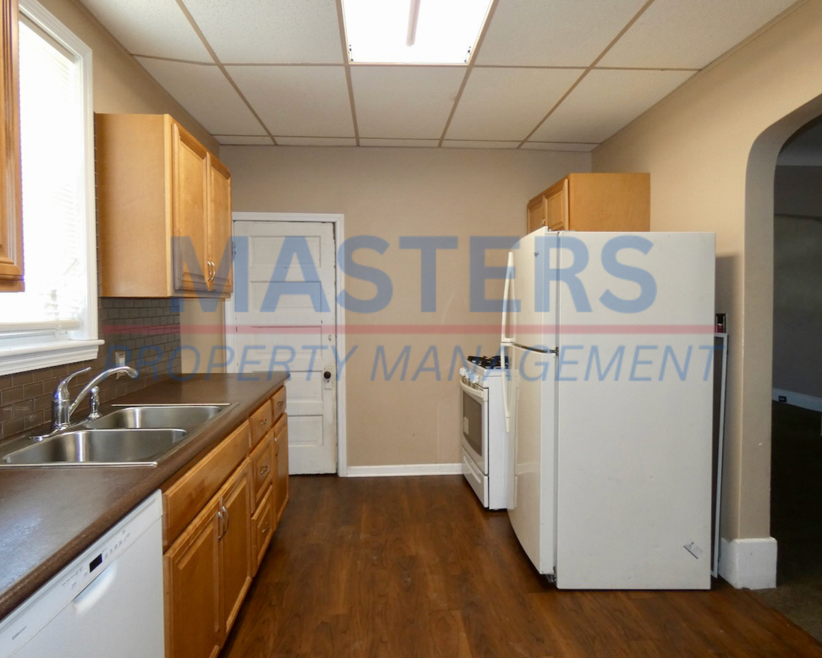 20 Greenwood Ave - Photo 5 of 21