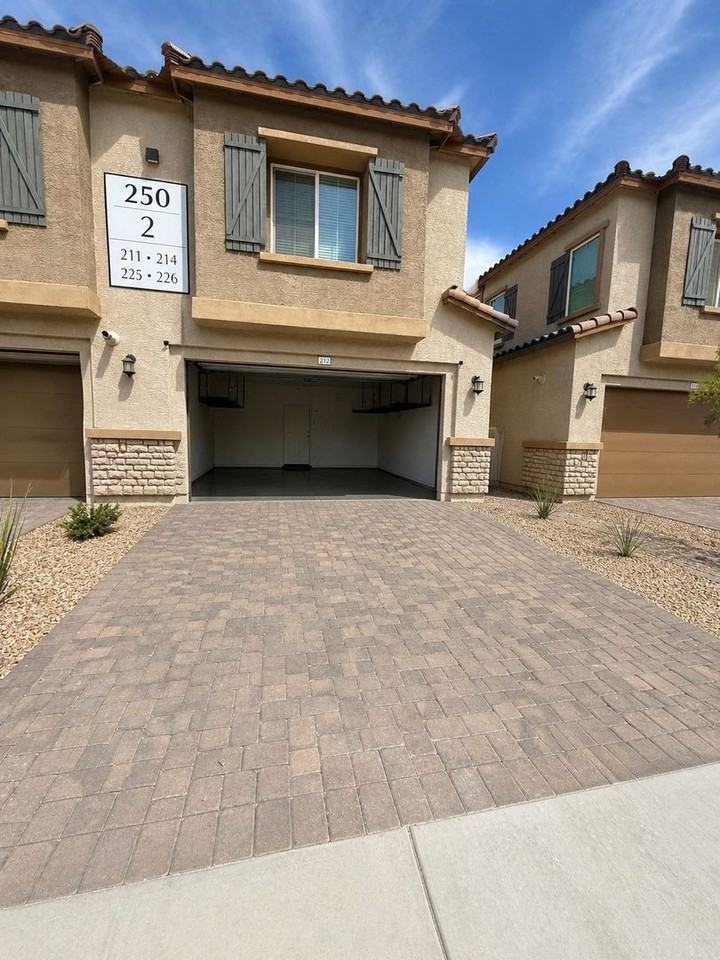 250 Cordelia Cove Ave #212