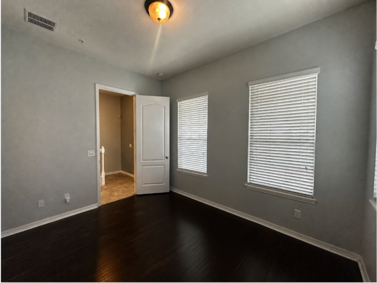 373 Old Farm Ln - Photo 6 of 50