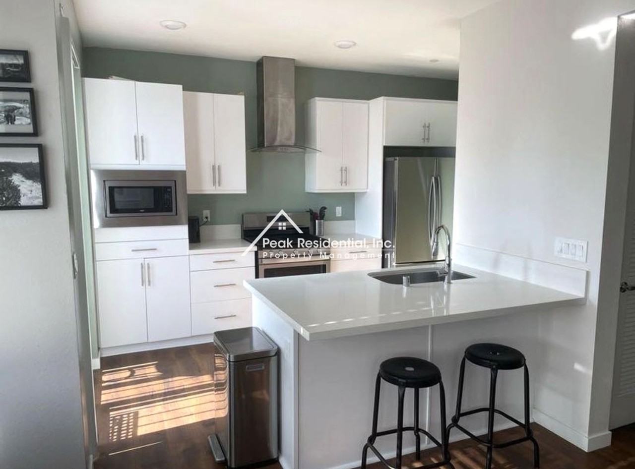 334 1st Ave - Photo 7 of 12
