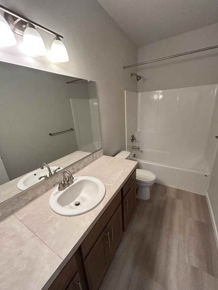 778 E Wilson St - Photo 4 of 16