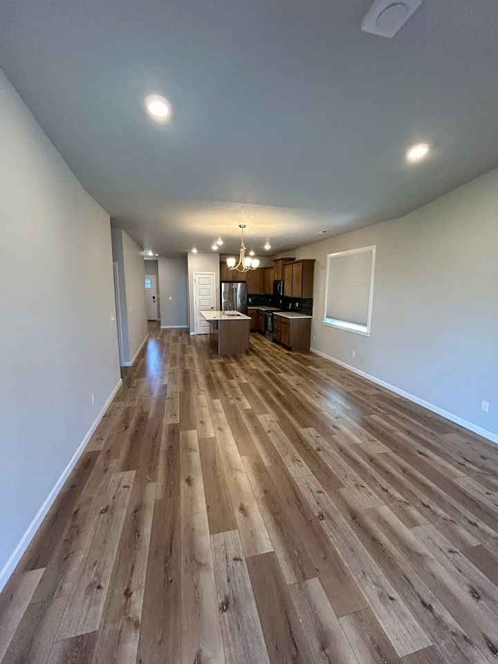 778 E Wilson St - Photo 5 of 16